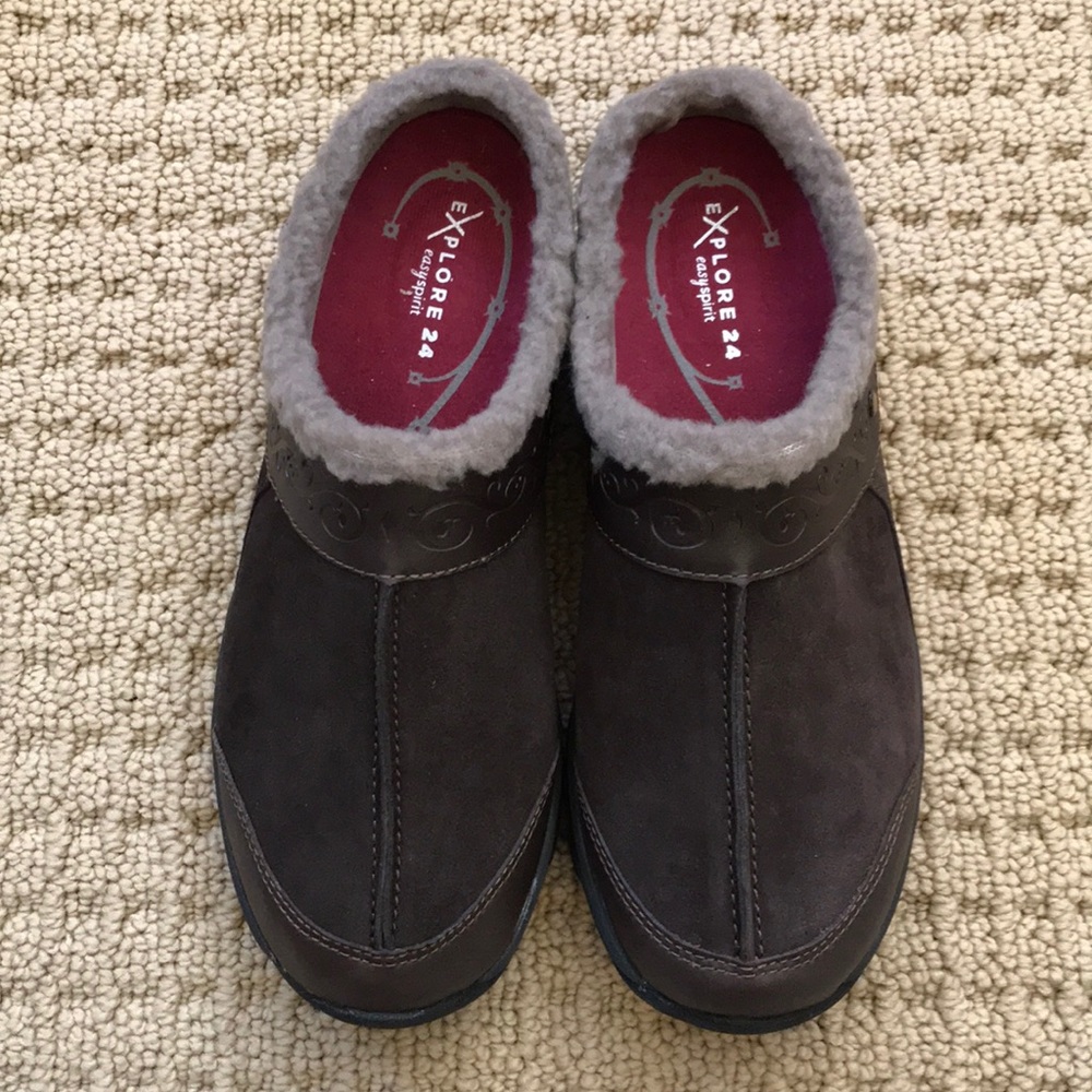 Easy Spirit Explore24 Clogs, 6.5M,Dark Brown Suede